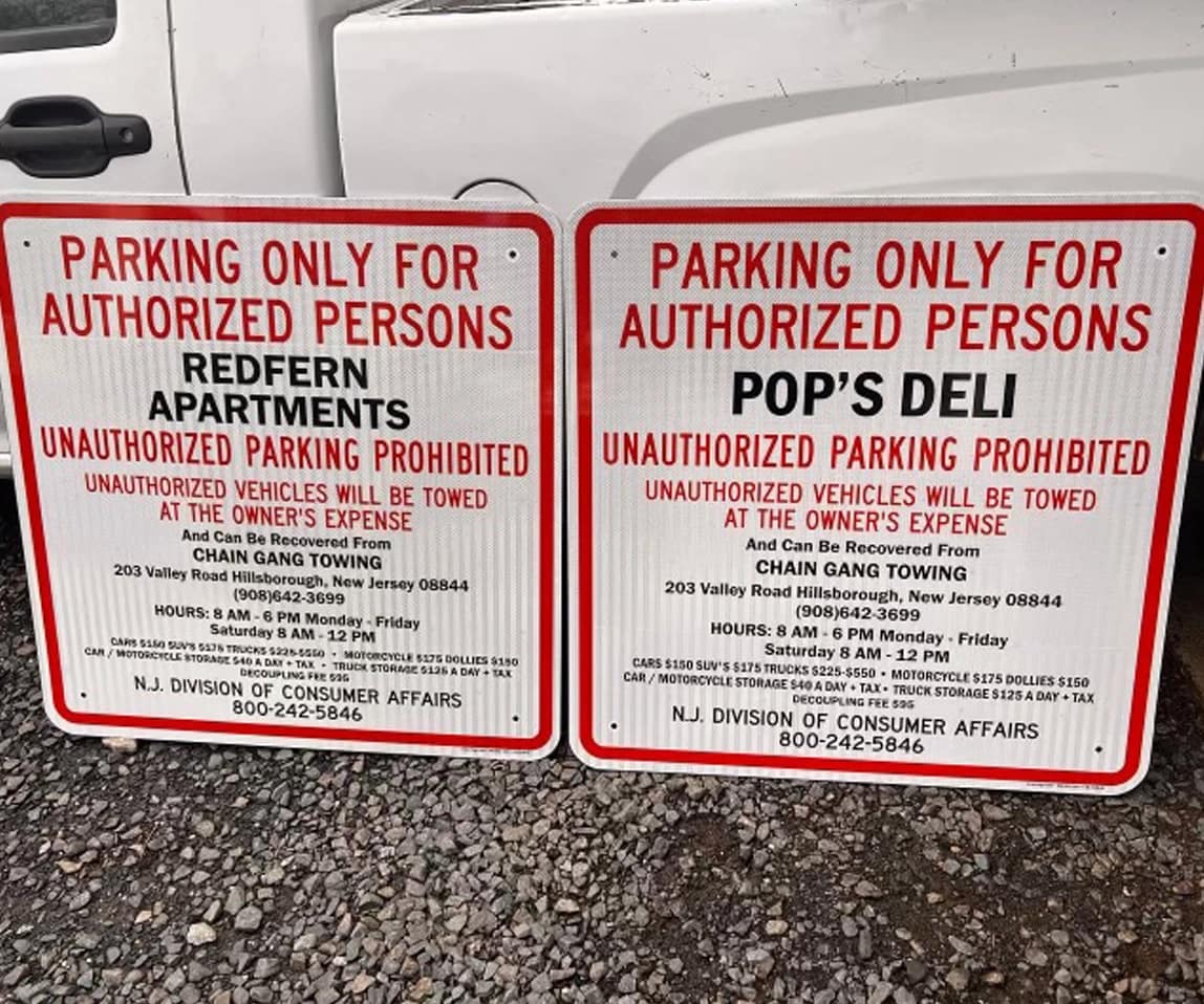 Private property sign from Chain Gang Towing and Recovery Agency 7